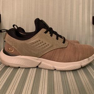 Sketchers Size 10 Mens